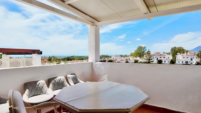 2 soveværelse Penthouse til salg i Nueva Atalaya, Estepona med swimmingpool garage - € 269.000 (Ref: 9839737)