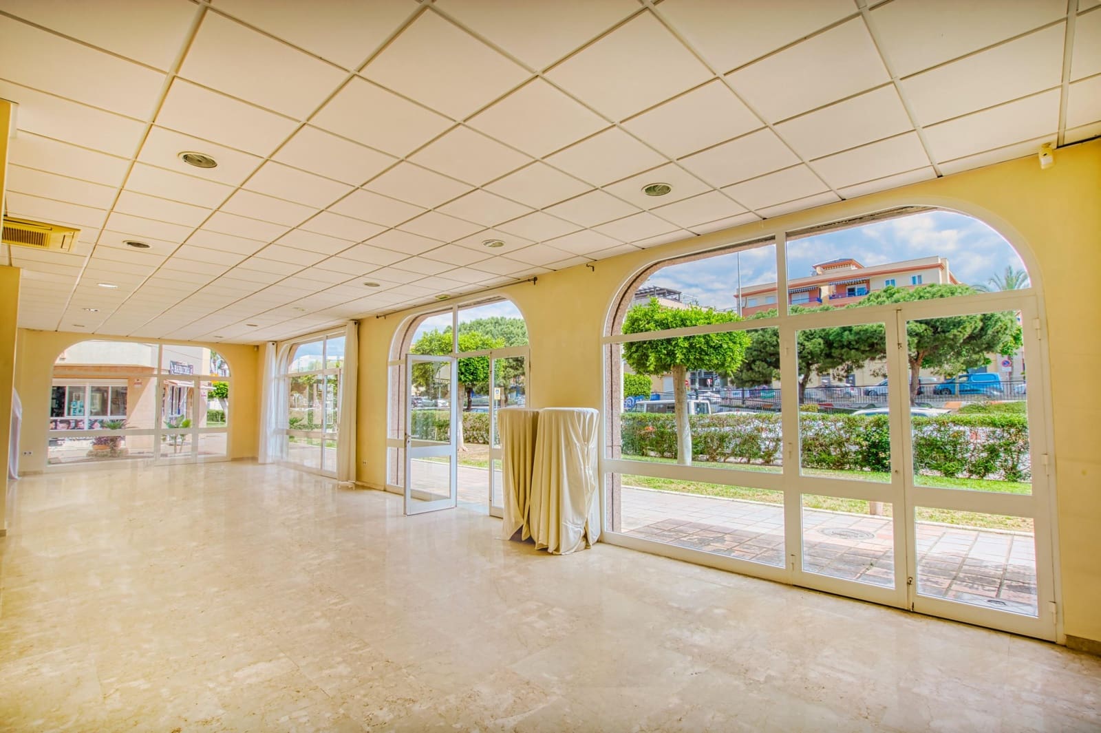 1 soveværelse Erhverv til salg i Torrox-Costa - € 850.000 (Ref: 9849635)