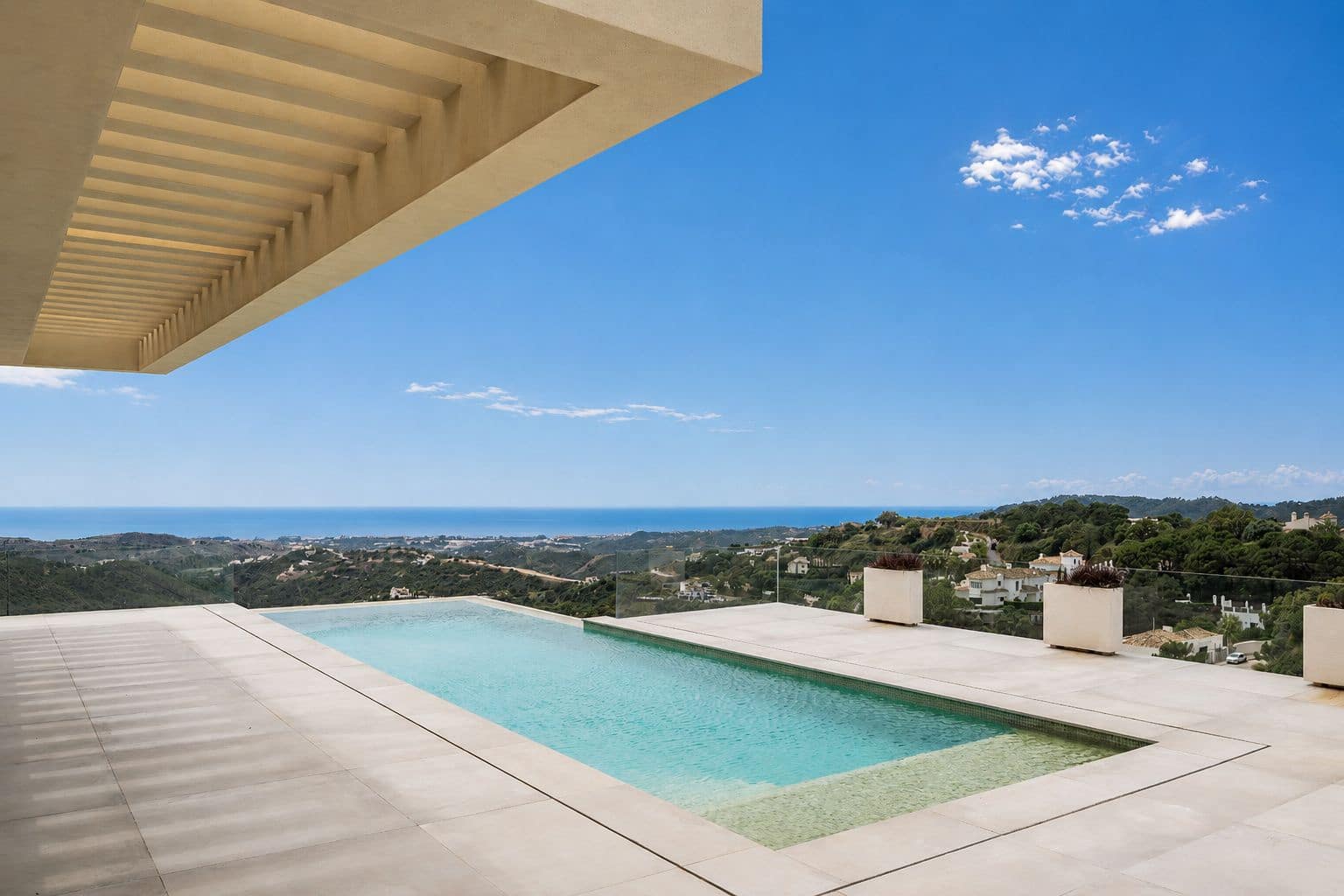 5 bedroom Villa for sale in Benahavis with pool garage - € 4,150,000 (Ref: 9849637)