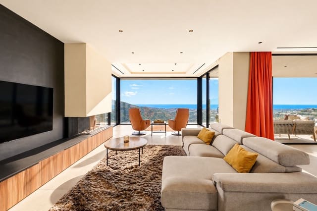 5 bedroom Villa for sale in Benahavís with pool garage - € 4,150,000 (Ref: 9849637)