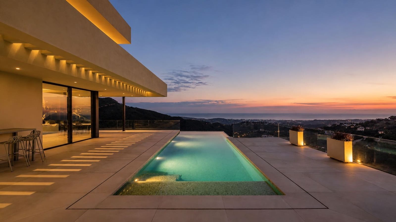 5 bedroom Villa for sale in Benahavis with pool garage - € 4,150,000 (Ref: 9849637)