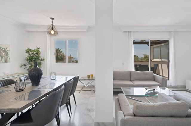 3 slaapkamer Penthouse te koop in Marbella met zwembad - € 649.000 (Ref: 9851956)