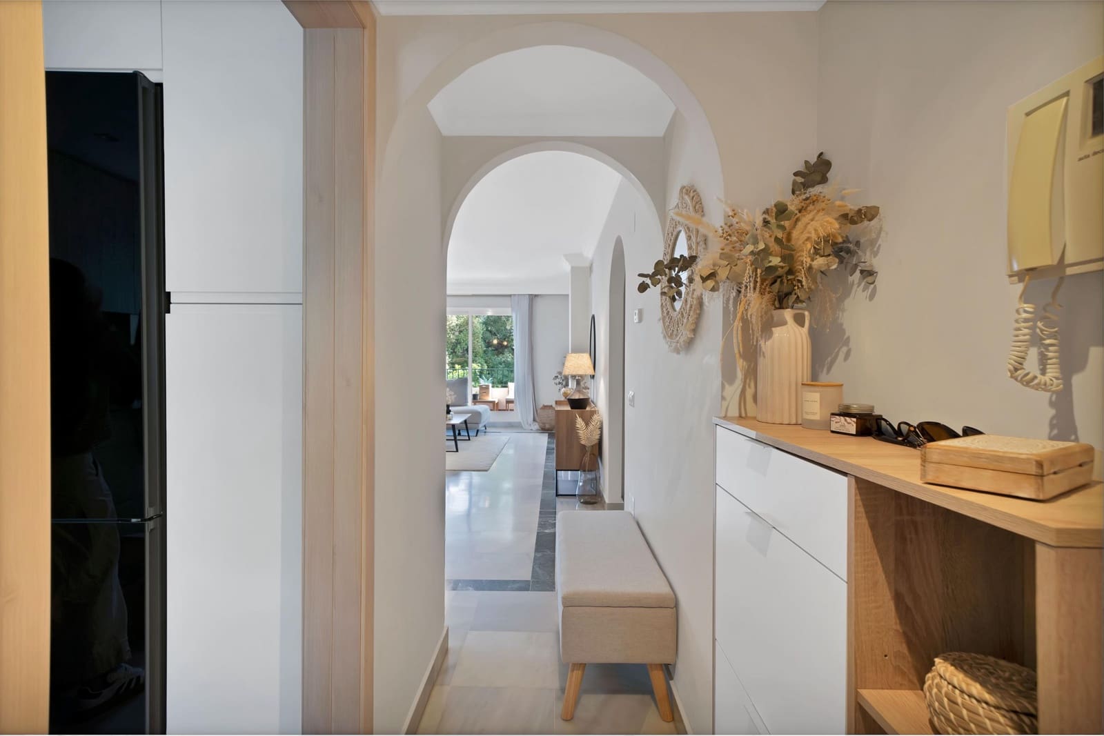 2 bedroom Apartment for sale in Marbella with pool garage - € 519,000 (Ref: 9855686)