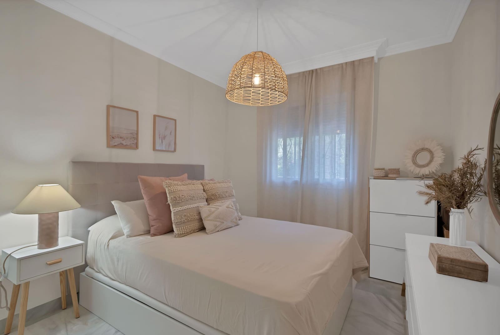 2 bedroom Apartment for sale in Marbella with pool garage - € 519,000 (Ref: 9855686)