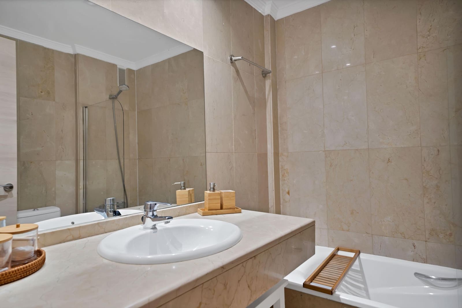 2 bedroom Apartment for sale in Marbella with pool garage - € 519,000 (Ref: 9855686)