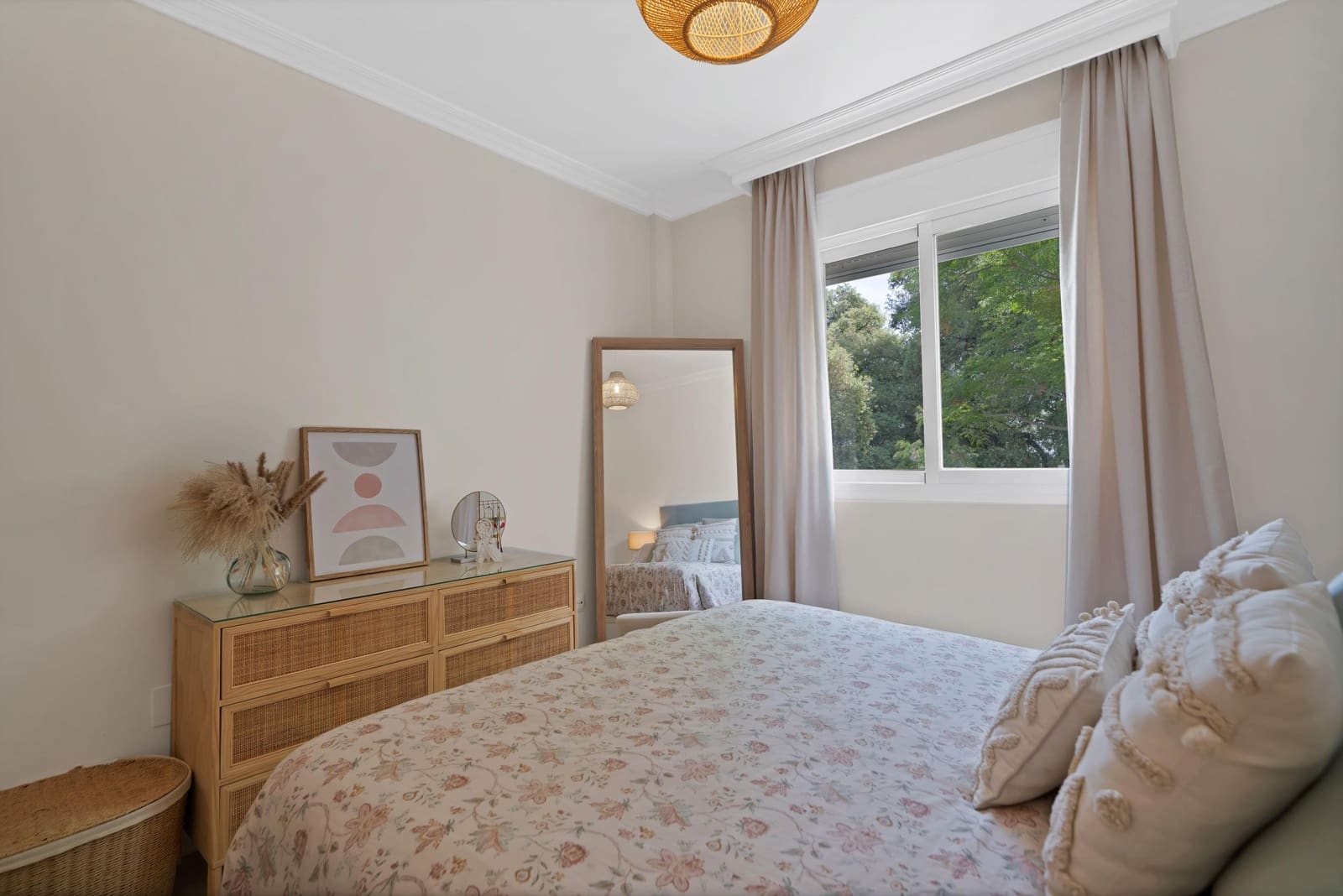 2 bedroom Apartment for sale in Marbella with pool garage - € 519,000 (Ref: 9855686)