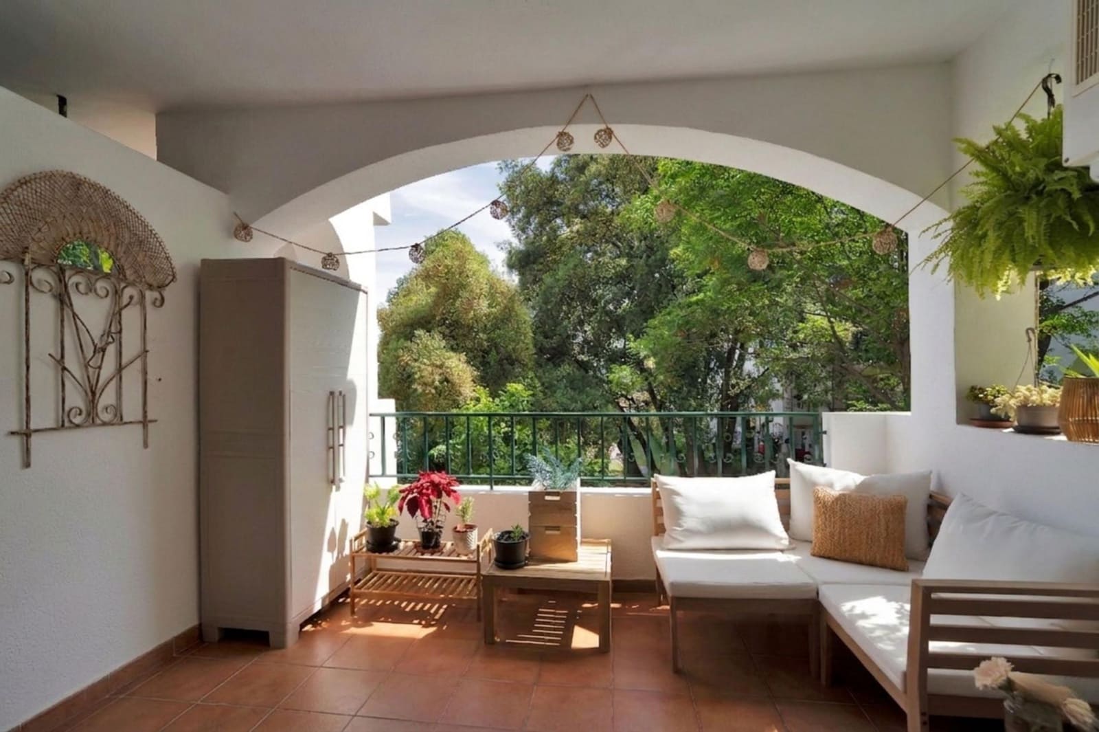 2 bedroom Apartment for sale in Marbella with pool garage - € 519,000 (Ref: 9855686)