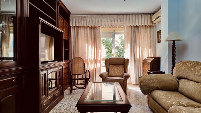 4 makuuhuone Huoneisto myytävänä paikassa Málaga kaupunki - 460 000 € (Ref: 9862050)