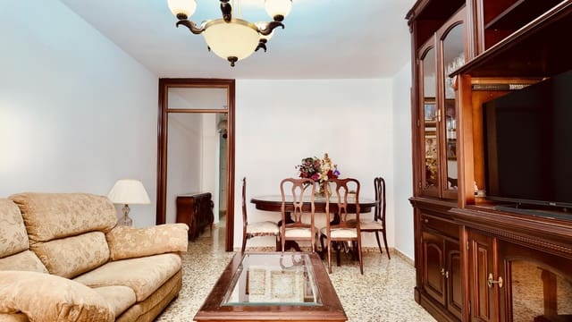 4 makuuhuone Huoneisto myytävänä paikassa Málaga kaupunki - 460 000 € (Ref: 9862050)