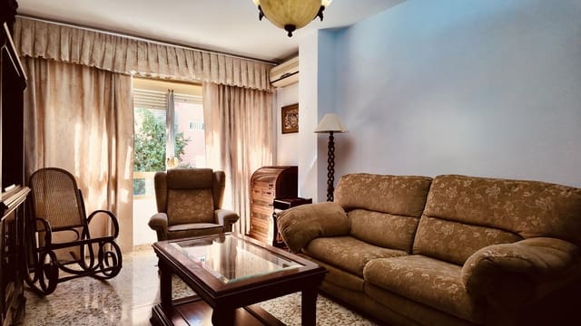 4 makuuhuone Huoneisto myytävänä paikassa Málaga kaupunki - 460 000 € (Ref: 9862050)