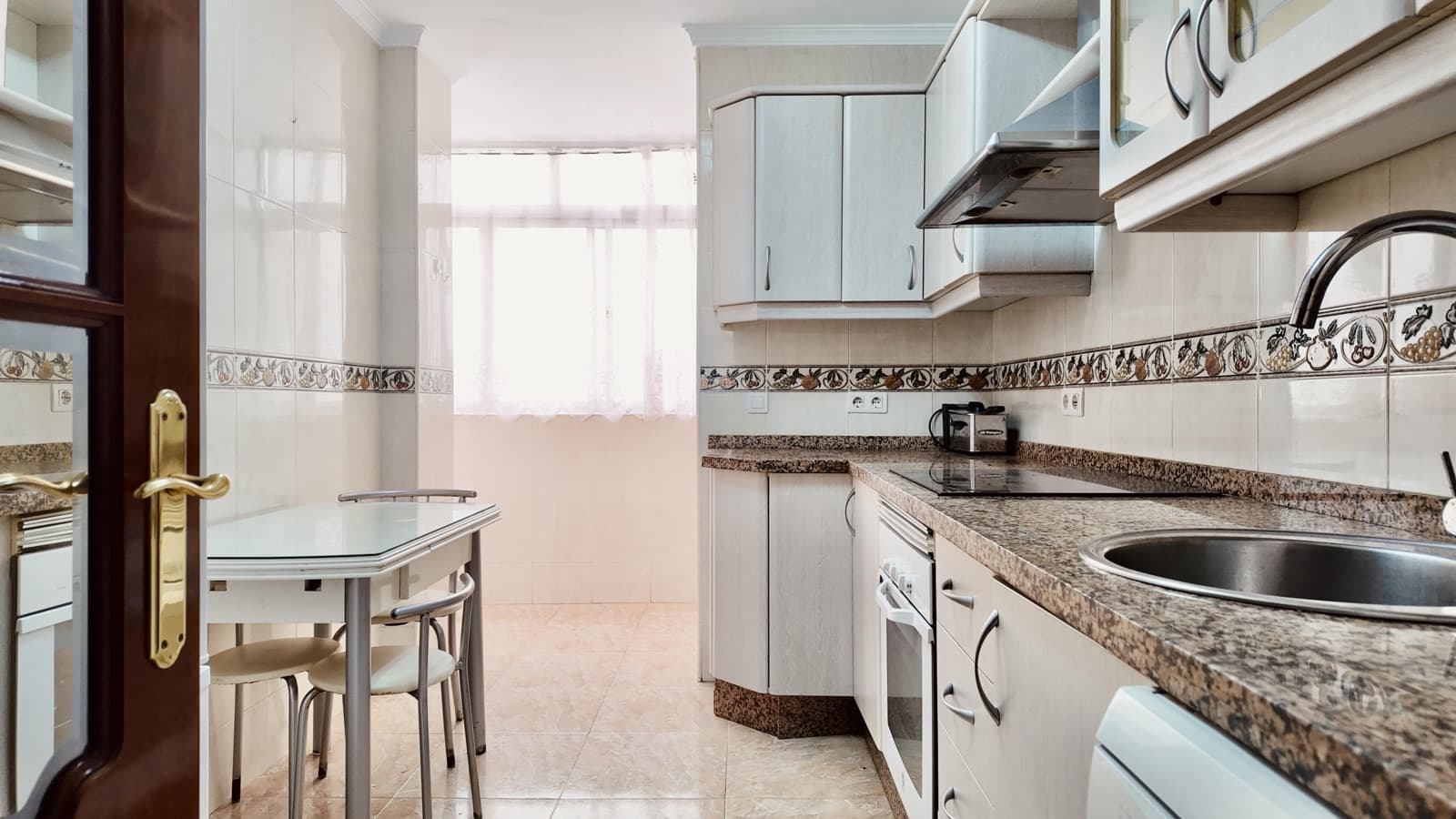 4 makuuhuone Huoneisto myytävänä paikassa Malaga kaupunki - 460 000 € (Ref: 9862050)