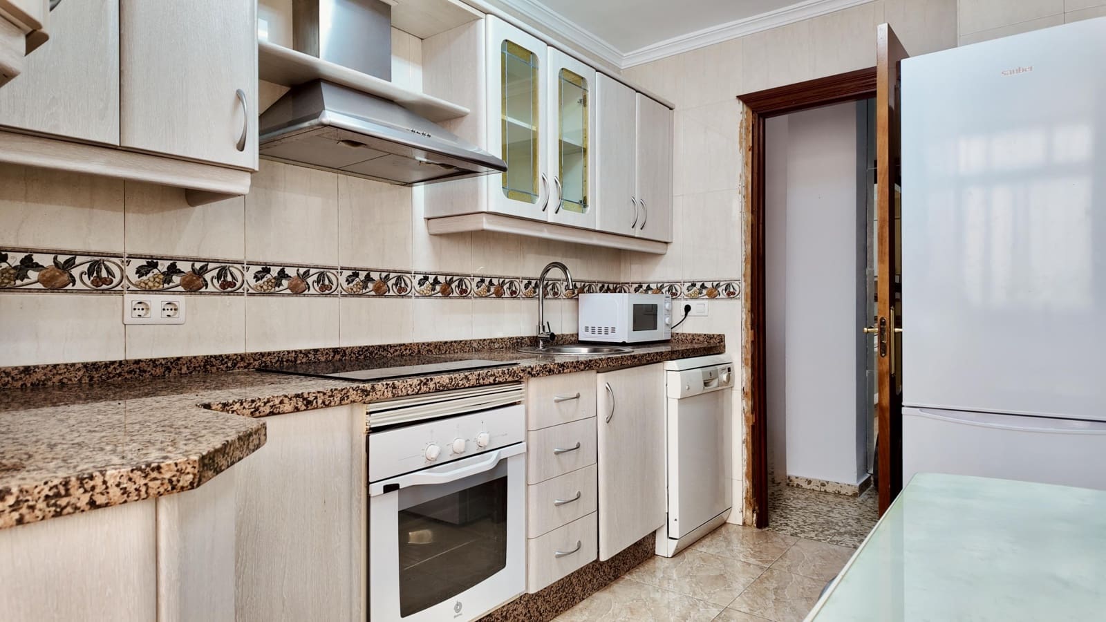 4 makuuhuone Huoneisto myytävänä paikassa Malaga kaupunki - 460 000 € (Ref: 9862050)