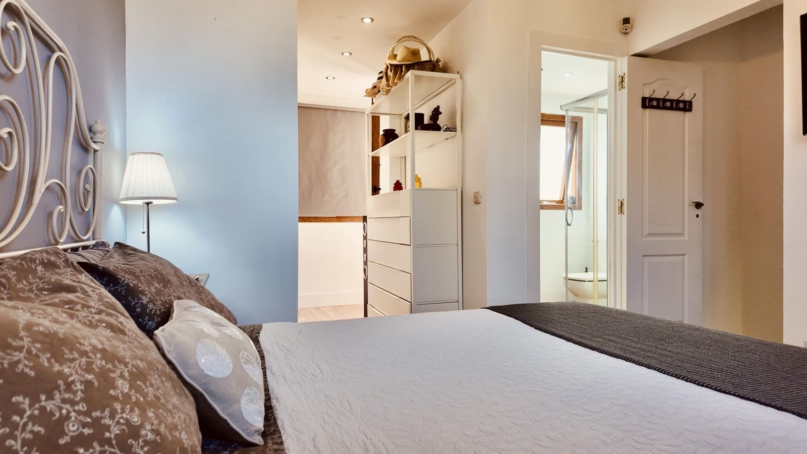 3 makuuhuone Rivitalo myytävänä paikassa Elviria mukana uima-altaan - 469 000 € (Ref: 9862051)