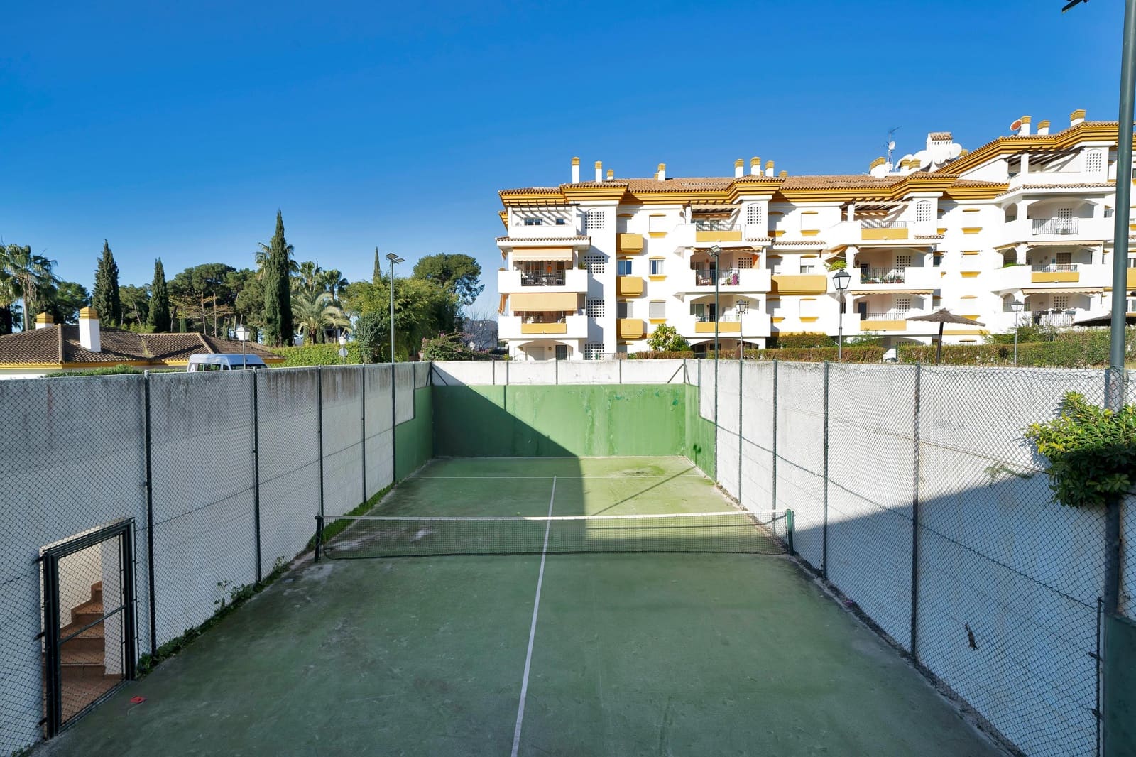 3 bedroom Apartment for sale in Marbella with pool garage - € 519,500 (Ref: 9867277)