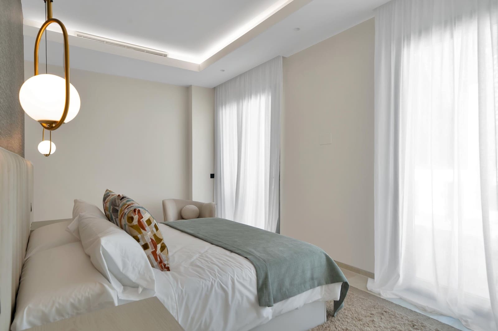 5 sypialnia Willa do wynajęcia w Nueva Andalucia z basenem garażem - 30 000 € (Ref: 9868826)