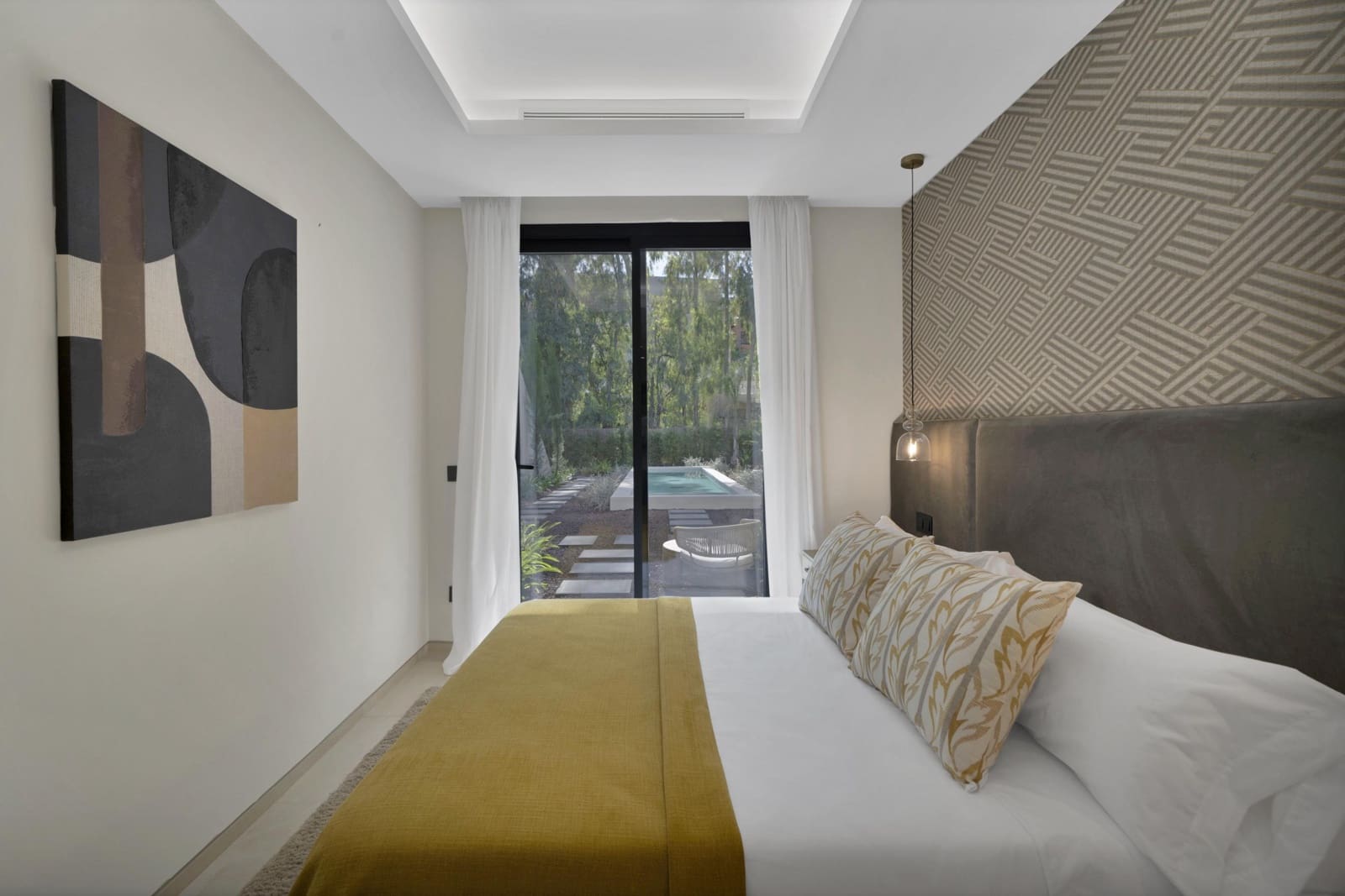 5 sypialnia Willa do wynajęcia w Nueva Andalucia z basenem garażem - 30 000 € (Ref: 9868826)