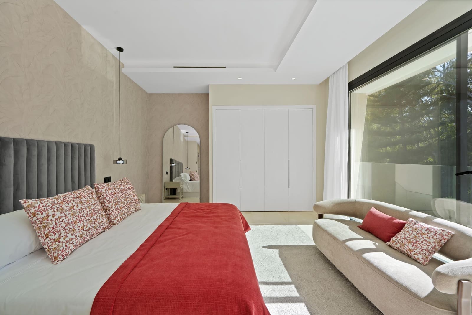 5 sypialnia Willa do wynajęcia w Nueva Andalucia z basenem garażem - 30 000 € (Ref: 9868826)