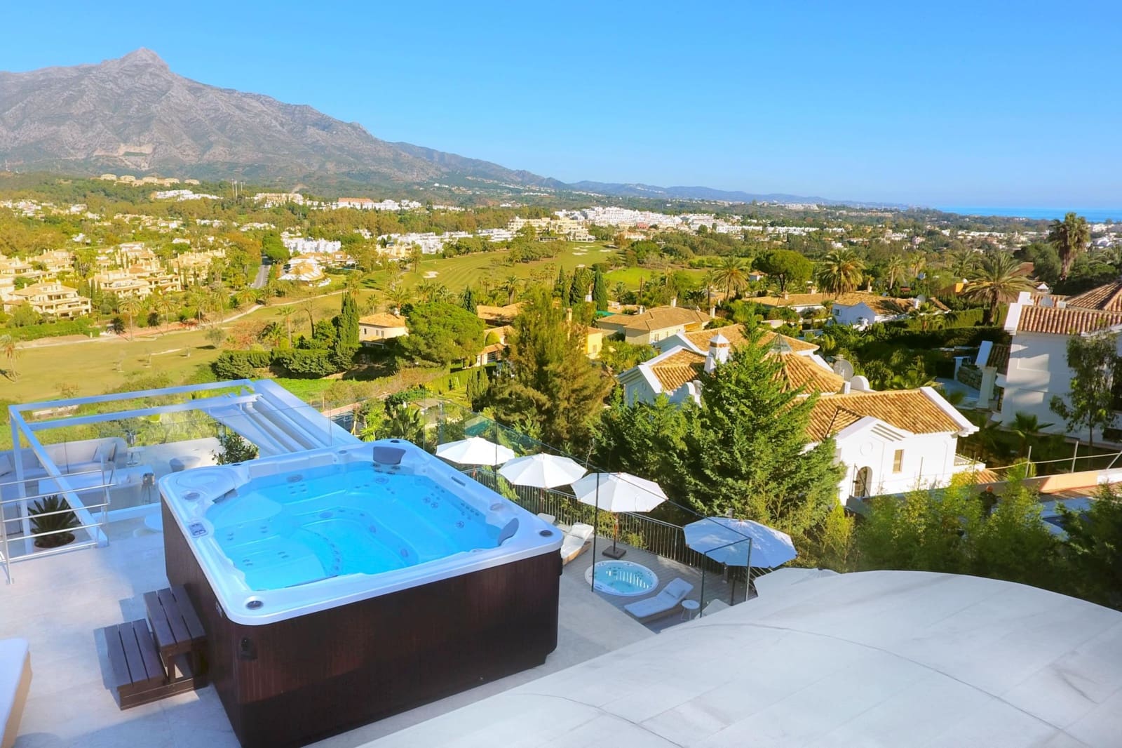 7 bedroom Villa for sale in Marbella with pool garage - € 4,400,000 (Ref: 9868829)