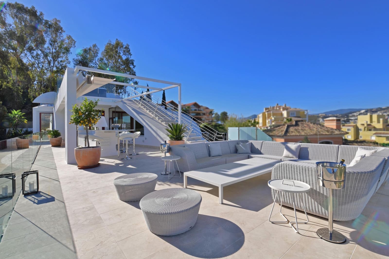 7 bedroom Villa for sale in Marbella with pool garage - € 4,400,000 (Ref: 9868829)