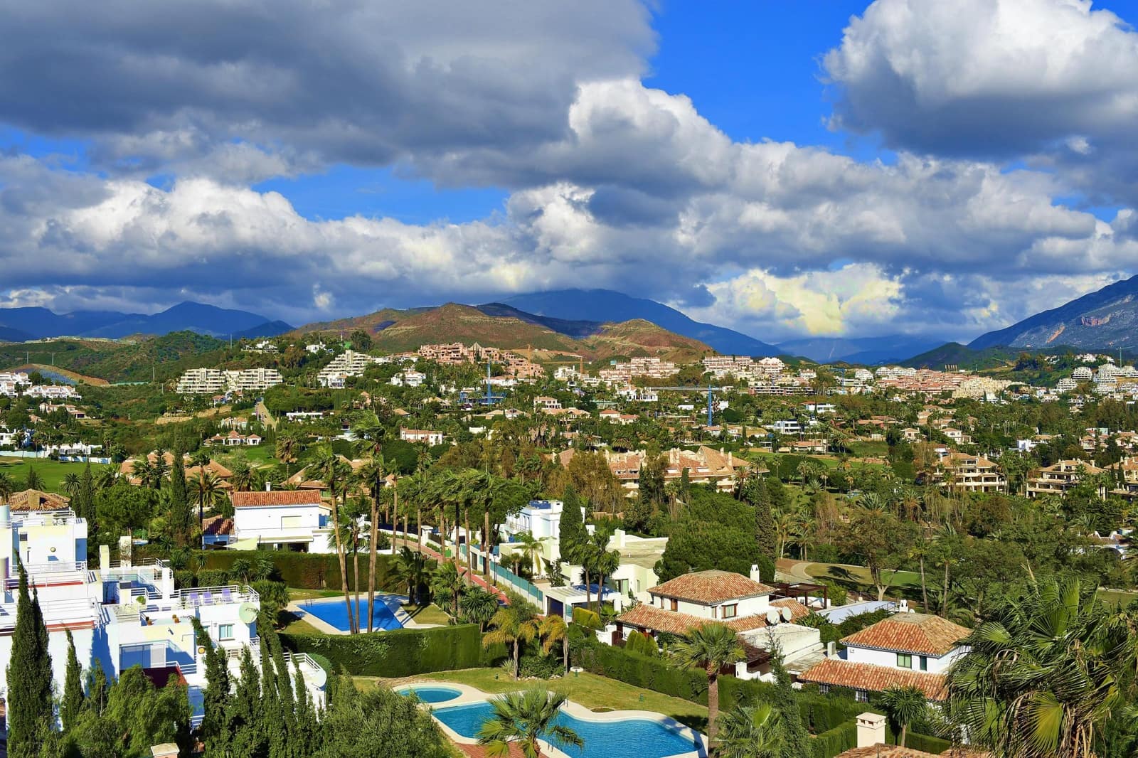 7 bedroom Villa for sale in Marbella with pool garage - € 4,400,000 (Ref: 9868829)