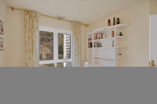2 soveværelse Penthouse til leje i Río Real, Marbella med swimmingpool - € 2.000 (Ref: 9873707)