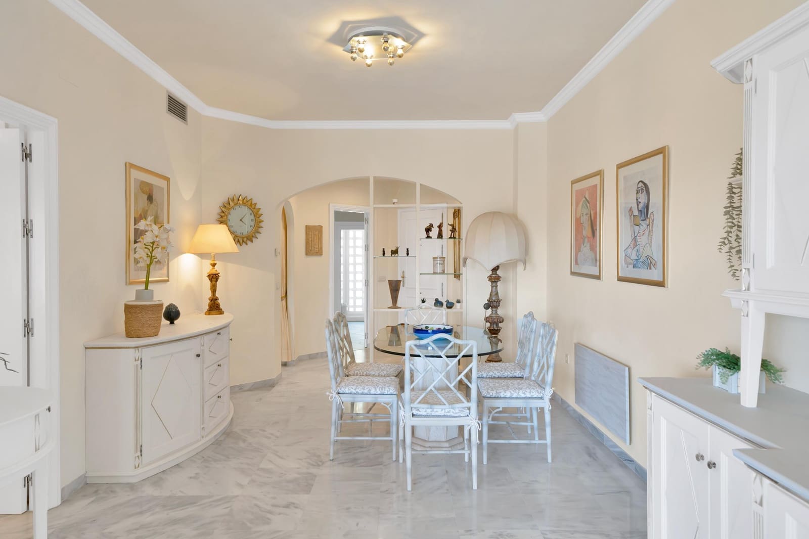 Ático de 2 habitaciones en Río Real en alquiler con piscina garaje - 2.000 € (Ref: 9873707)