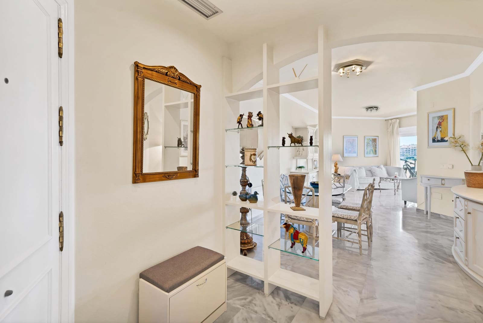 Ático de 2 habitaciones en Río Real en alquiler con piscina garaje - 2.000 € (Ref: 9873707)