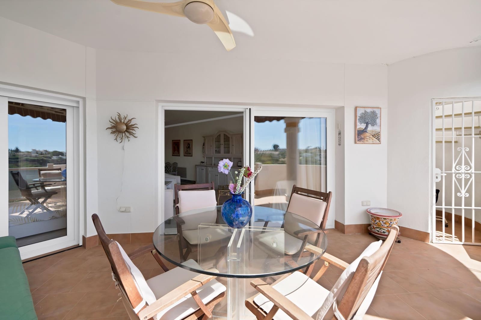 Ático de 2 habitaciones en Río Real en alquiler con piscina garaje - 2.000 € (Ref: 9873707)