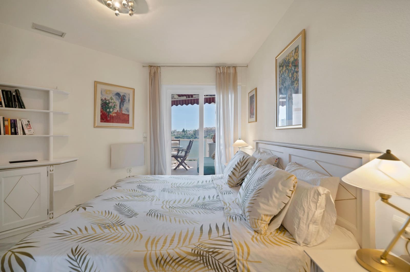 Ático de 2 habitaciones en Río Real en alquiler con piscina garaje - 2.000 € (Ref: 9873707)