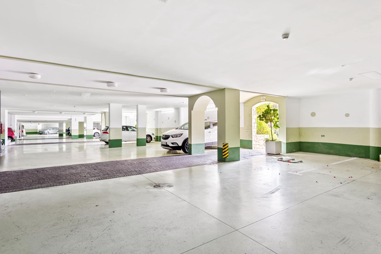 Ático de 2 habitaciones en Río Real en alquiler con piscina garaje - 2.000 € (Ref: 9873707)