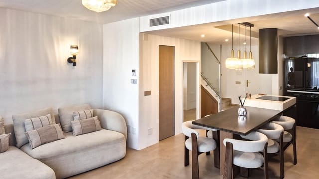 3 sypialnia Penthouse na sprzedaż w Torrenueva, Mijas z basenem garażem - 560 000 € (Ref: 9876631)