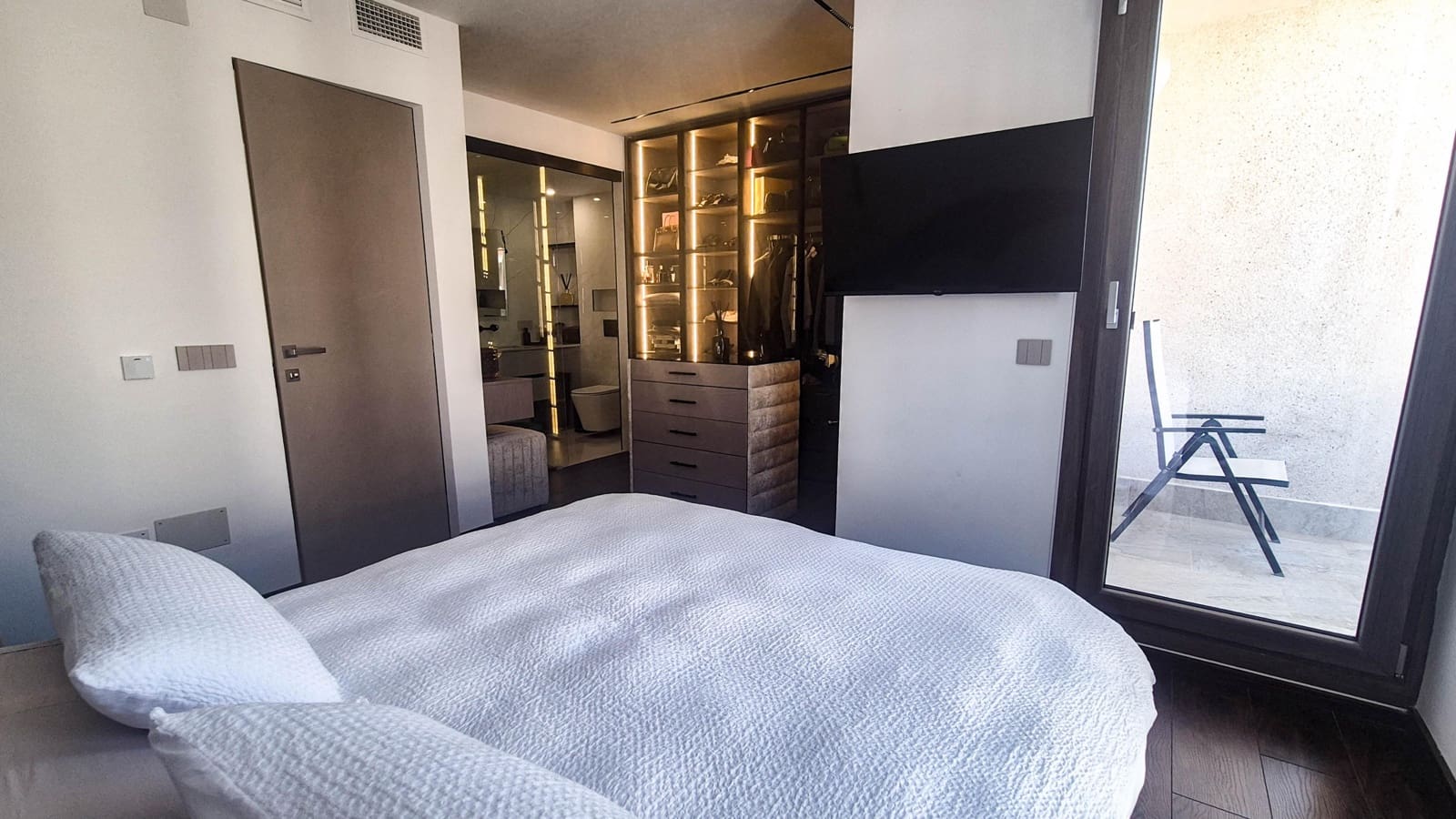 3 makuuhuone Kattohuoneisto myytävänä paikassa Torrenueva mukana uima-altaan 
autotalli - 560 000 € (Ref: 9876631)