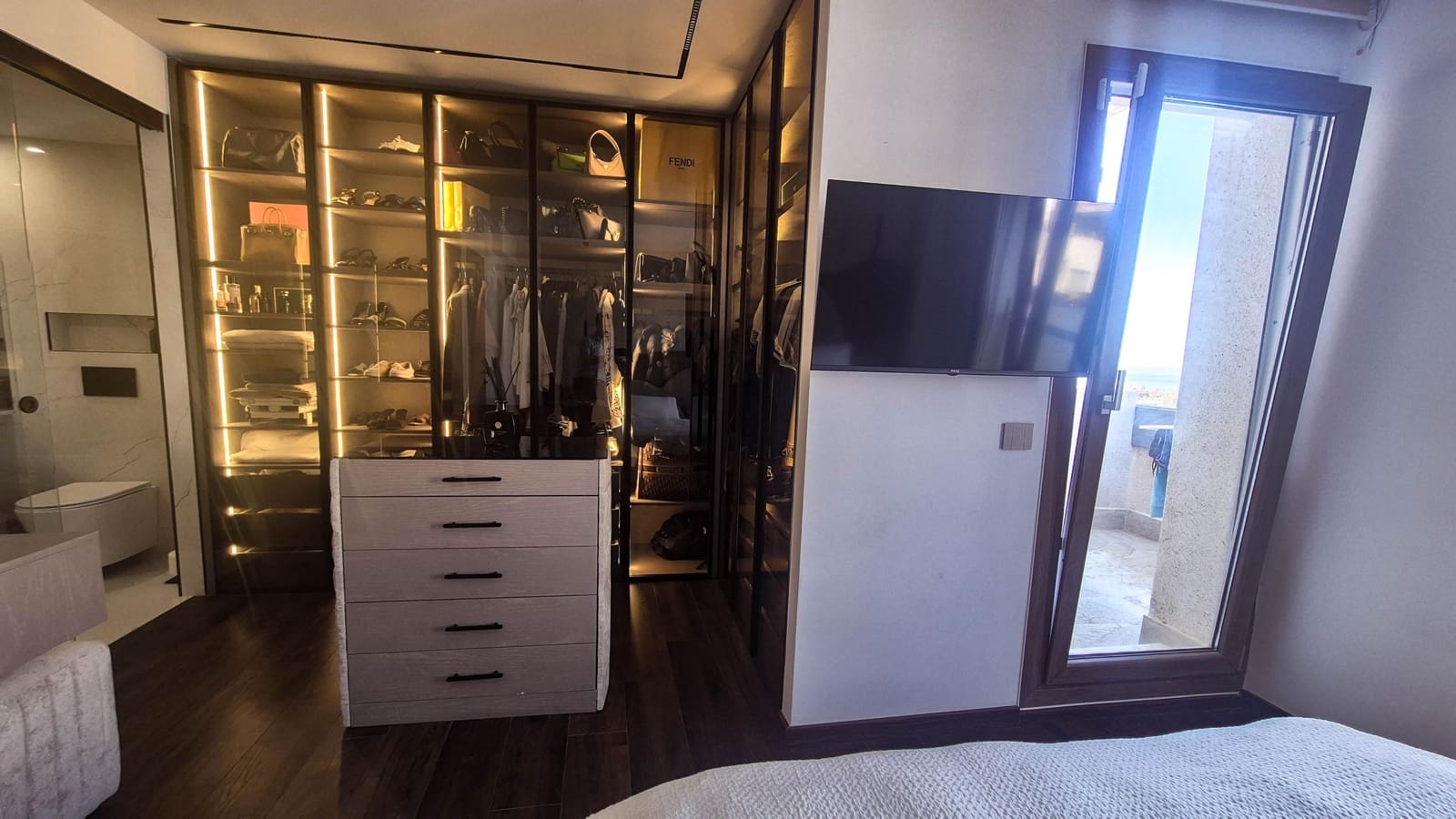 3 makuuhuone Kattohuoneisto myytävänä paikassa Torrenueva mukana uima-altaan 
autotalli - 560 000 € (Ref: 9876631)