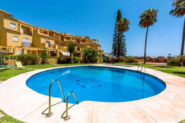 4 soverom Rekkehus til salgs i Estepona med svømmebasseng - € 600 000 (Ref: 9879024)