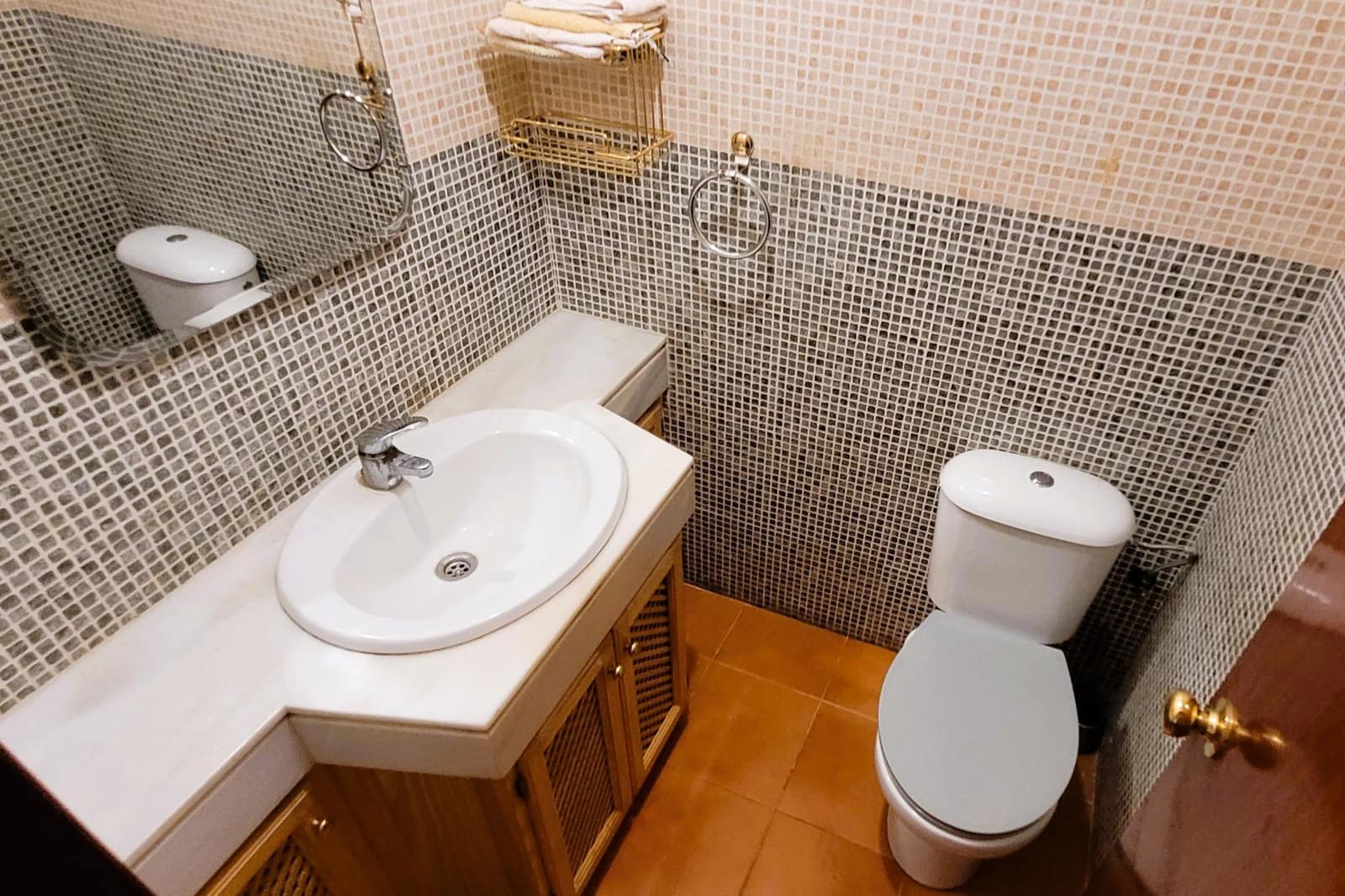 4 soverom Rekkehus til salgs i Estepona med svømmebasseng - € 600 000 (Ref: 9879024)