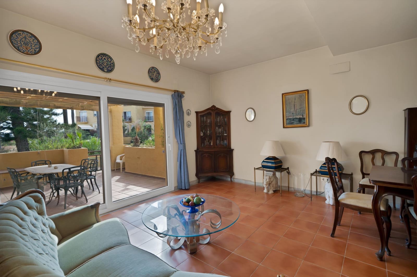 4 soveværelse Rækkehus til salg i Estepona med swimmingpool garage - € 550.000 (Ref: 9879024)