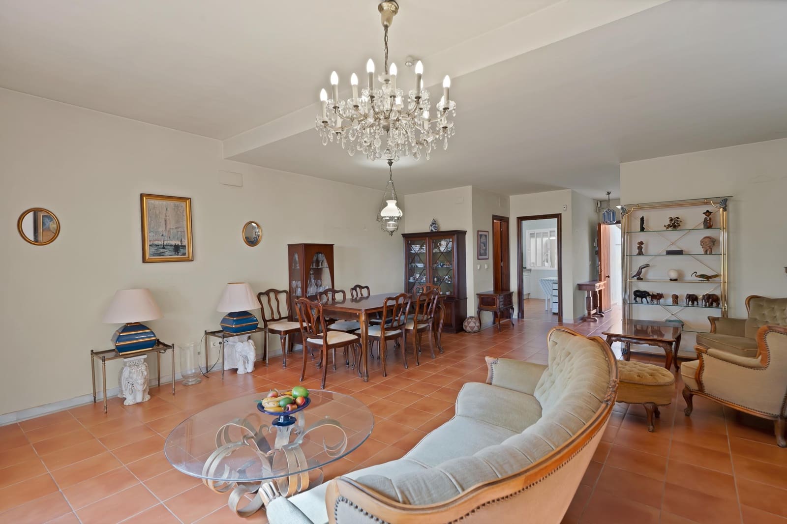 4 soveværelse Rækkehus til salg i Estepona med swimmingpool garage - € 550.000 (Ref: 9879024)
