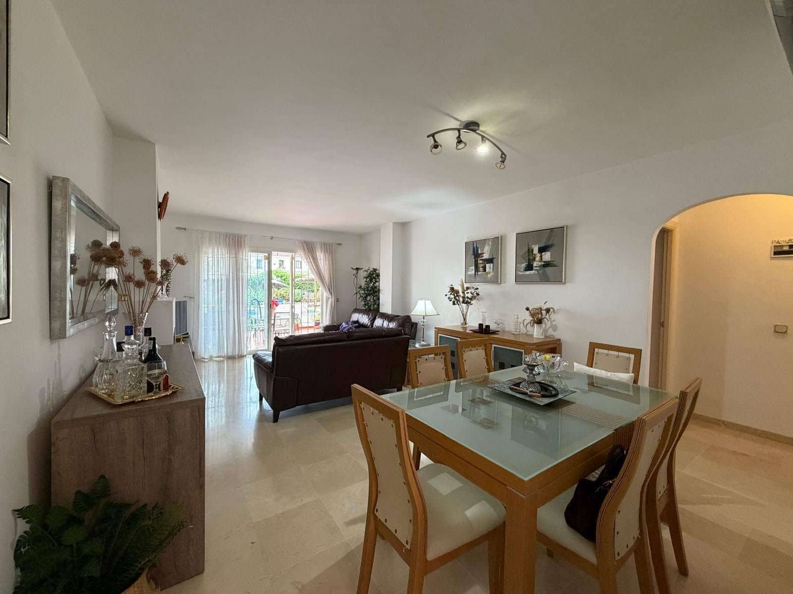 2 bedroom Apartment for rent in Bel-Air with pool - € 1,500 (Ref: 9885028)