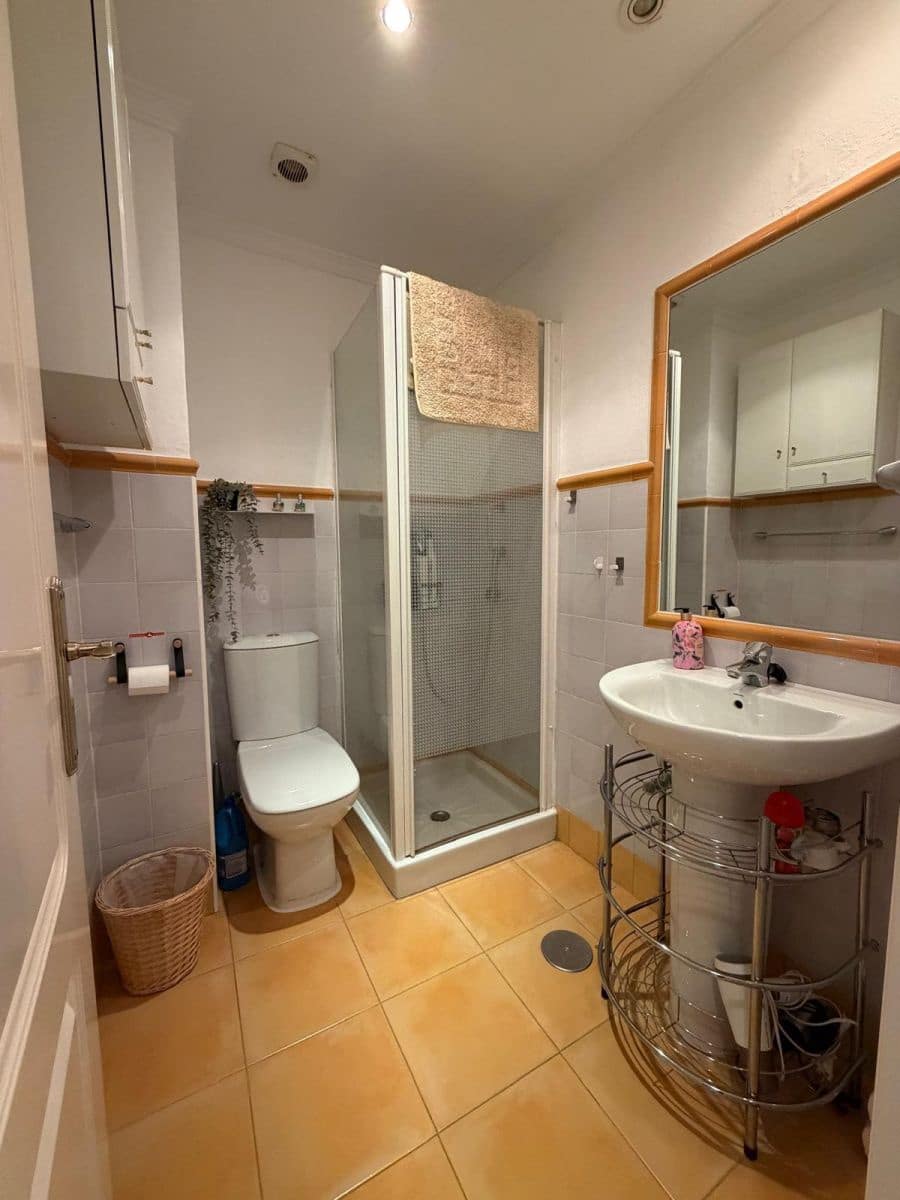 2 bedroom Apartment for rent in Bel-Air with pool - € 1,500 (Ref: 9885028)