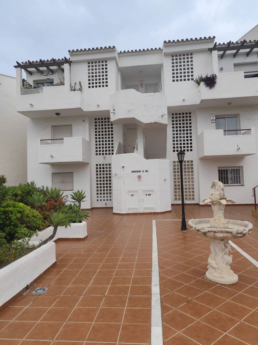 2 bedroom Apartment for rent in Bel-Air with pool - € 1,500 (Ref: 9885028)