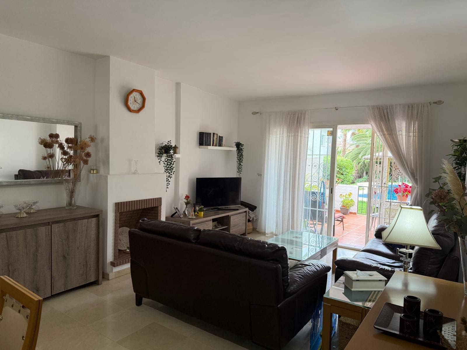 2 bedroom Apartment for rent in Bel-Air with pool - € 1,500 (Ref: 9885028)