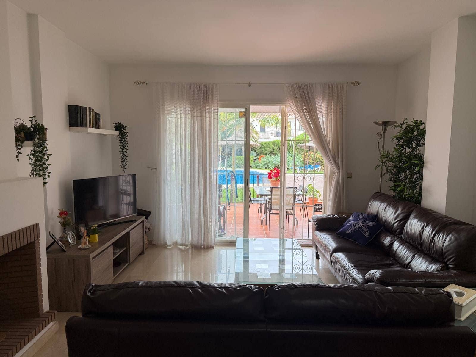 2 bedroom Apartment for rent in Bel-Air with pool - € 1,500 (Ref: 9885028)