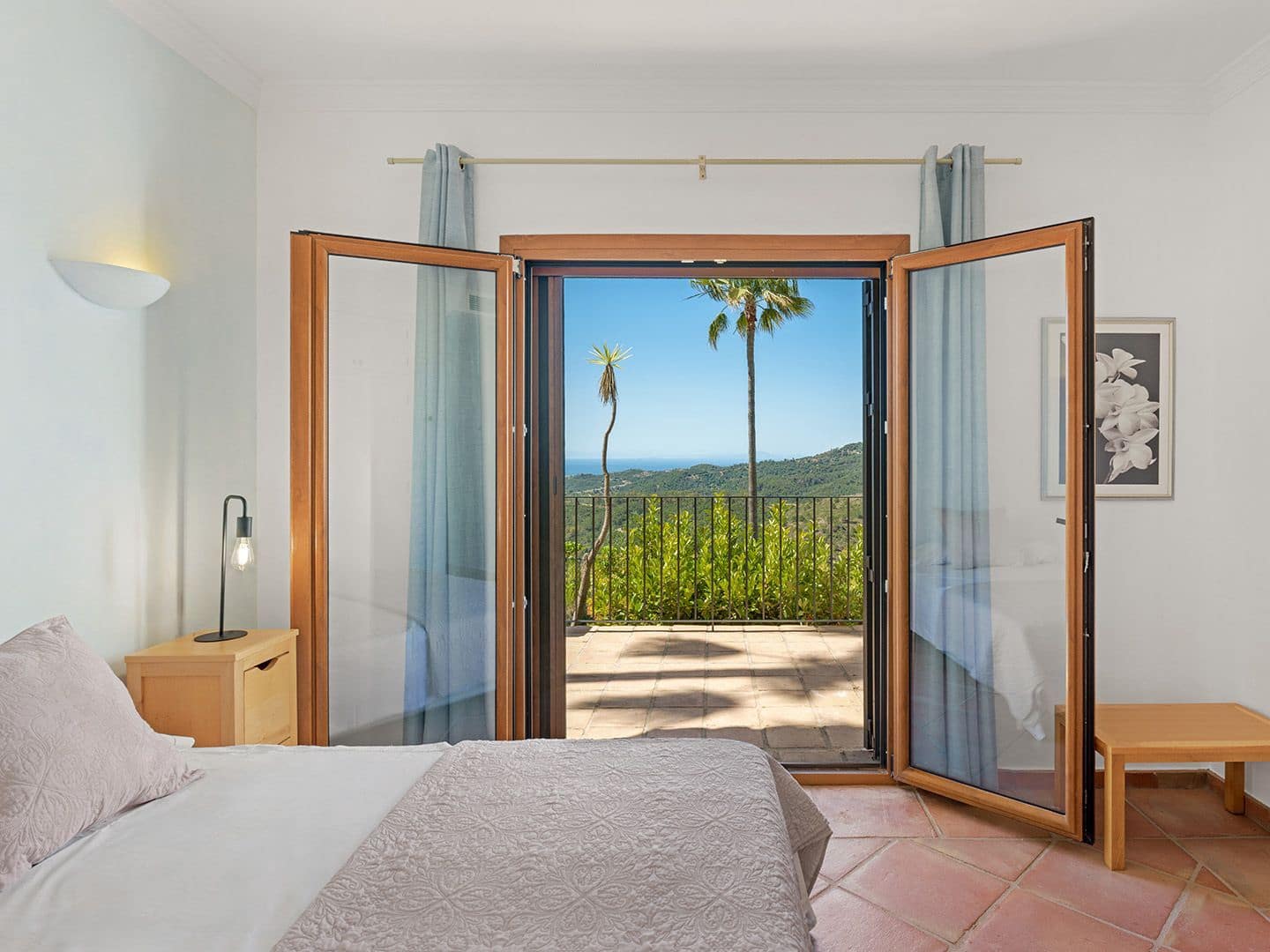 5 sovrum Villa till salu i Benahavis med pool garage - 1 795 000 € (Ref: 9885029)