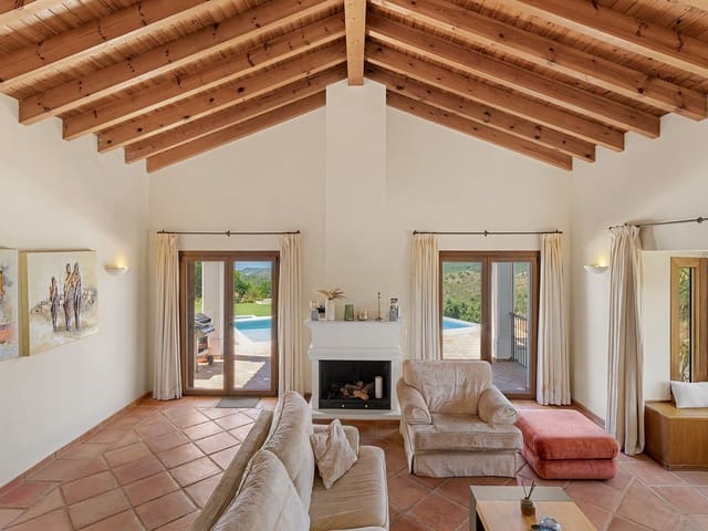 5 sovrum Villa till salu i Benahavís med pool garage - 1 795 000 € (Ref: 9885029)