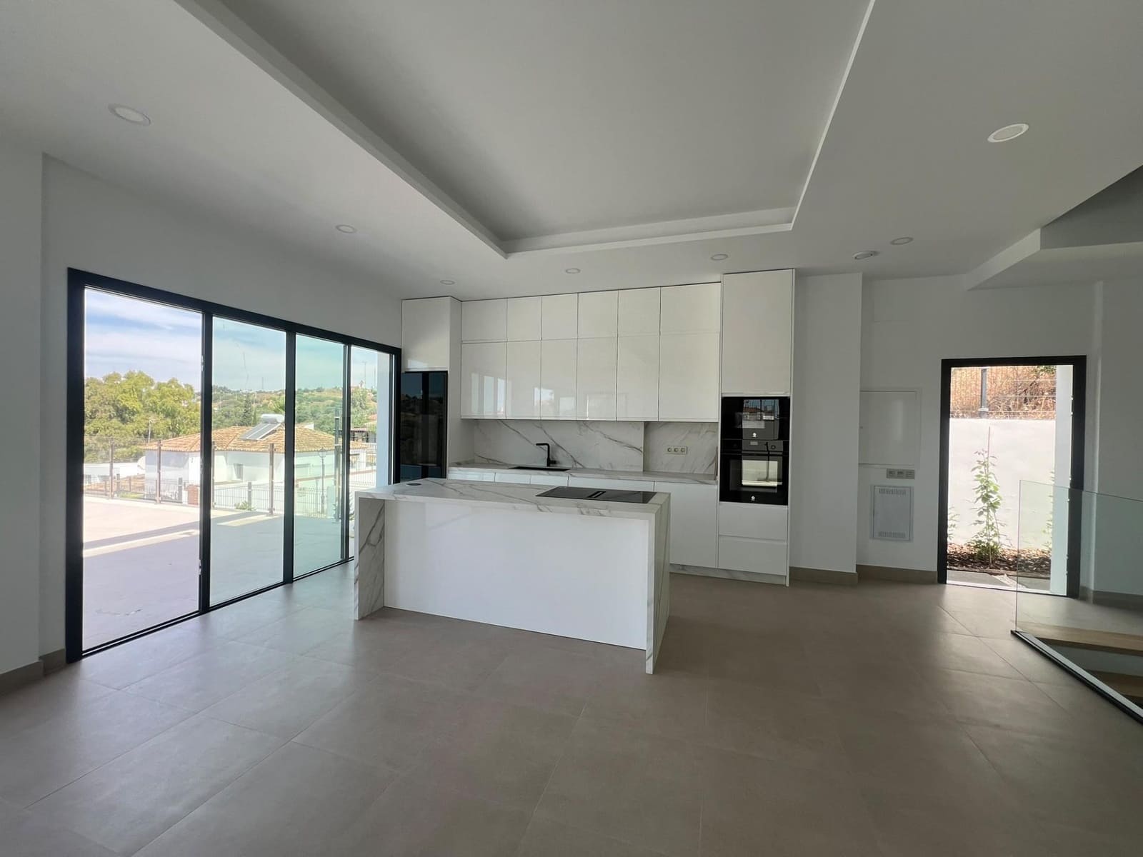 3 soverom Villa til salgs i Mijas med svømmebasseng garasje - € 1 450 000 (Ref: 9890577)