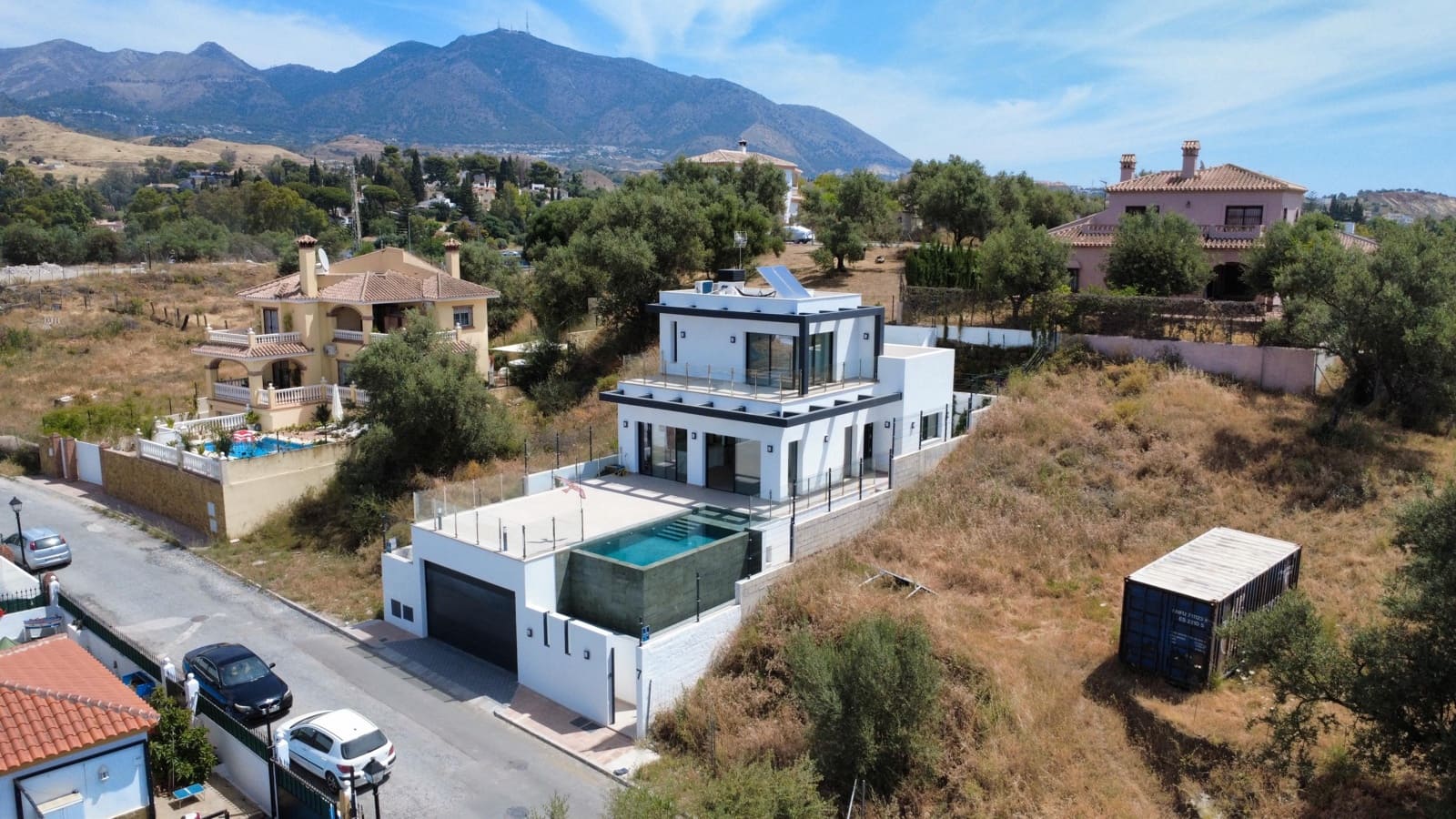 3 soverom Villa til salgs i Mijas med svømmebasseng garasje - € 1 450 000 (Ref: 9890577)