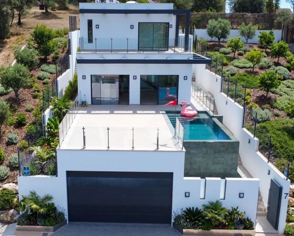3 bedroom Villa for sale in Mijas with pool garage - € 1,450,000 (Ref: 9890577)