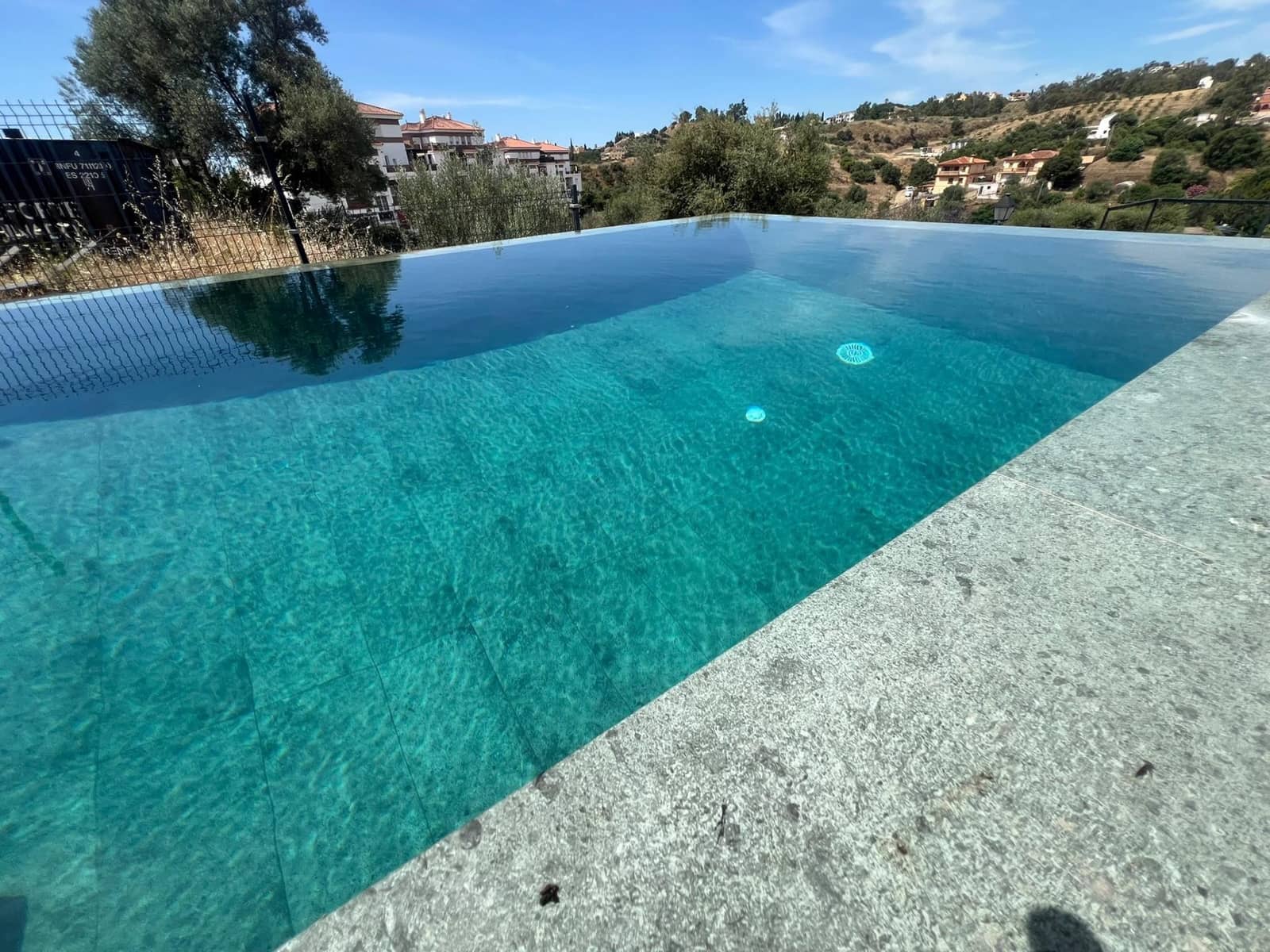 3 bedroom Villa for sale in Mijas with pool garage - € 1,450,000 (Ref: 9890577)