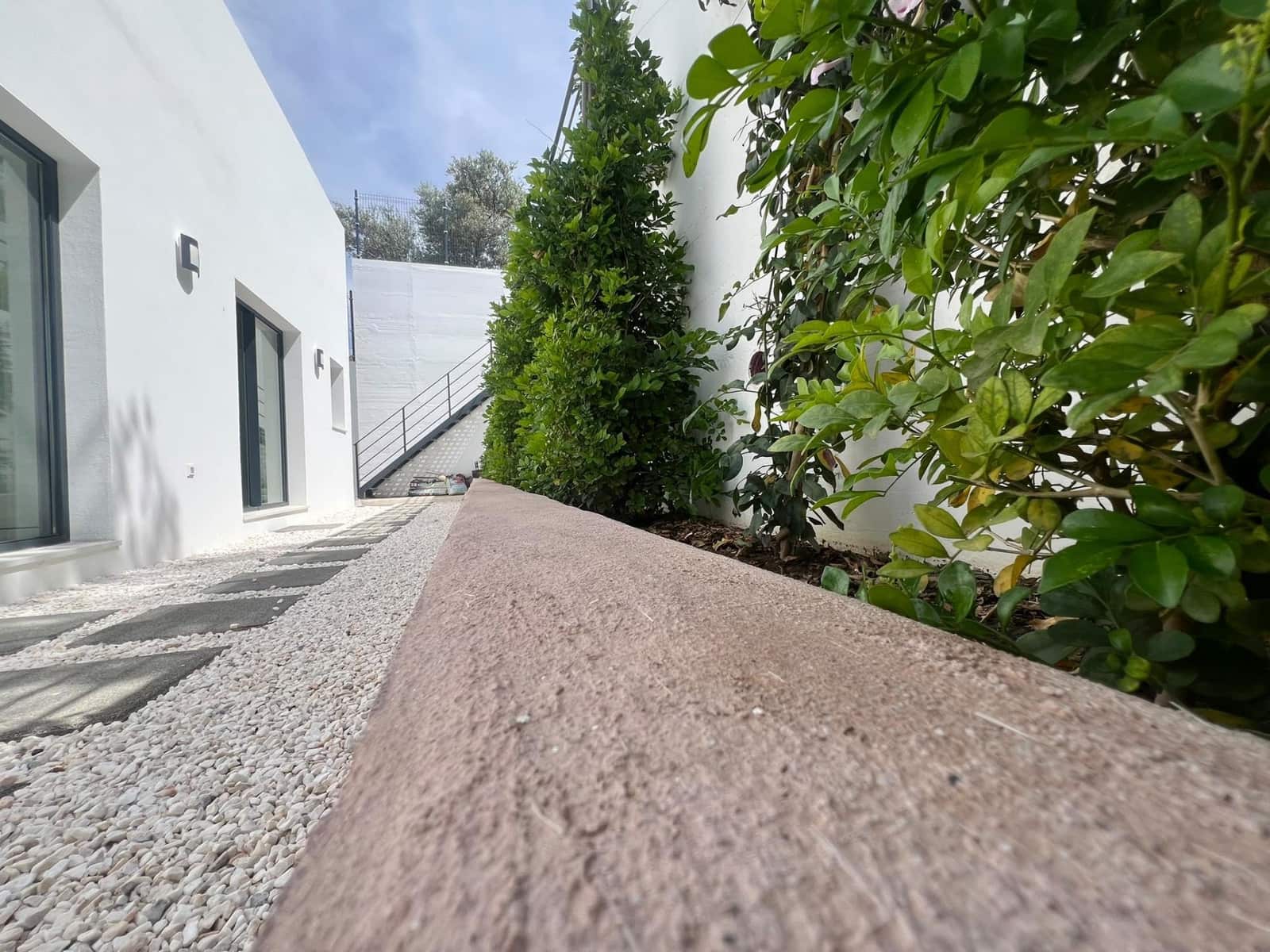 3 bedroom Villa for sale in Mijas with pool garage - € 1,450,000 (Ref: 9890577)