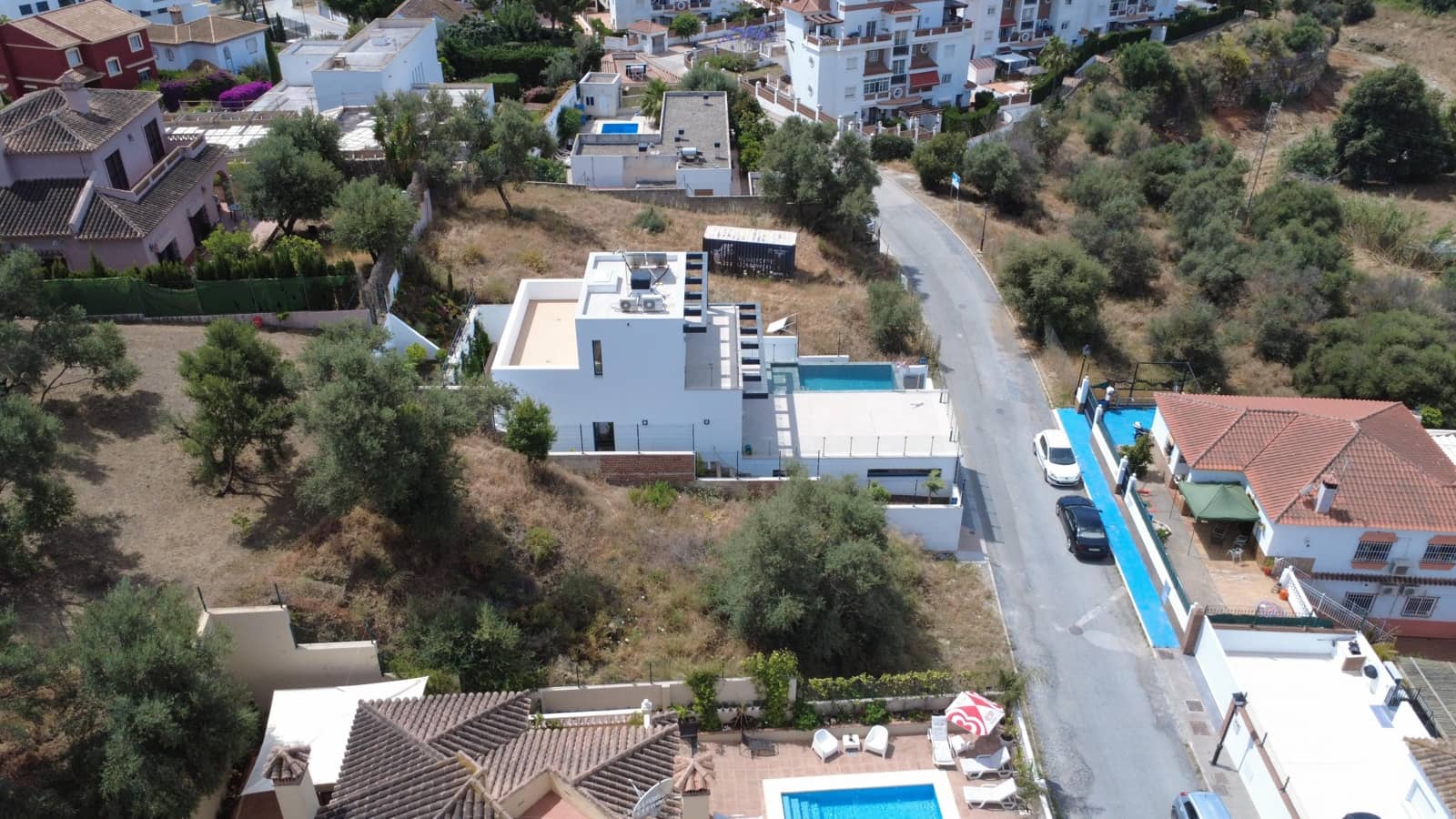 3 bedroom Villa for sale in Mijas with pool garage - € 1,450,000 (Ref: 9890577)